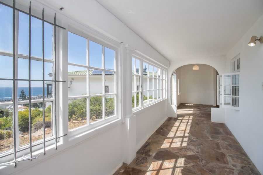 To Let 3 Bedroom Property for Rent in Kalk Bay Western Cape